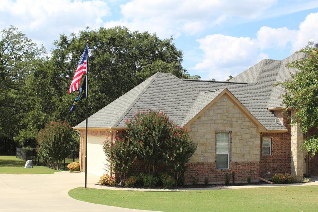 Phoenix Telescoping Flagpole 15-25ft with American Flag & Anti-Theft Lock