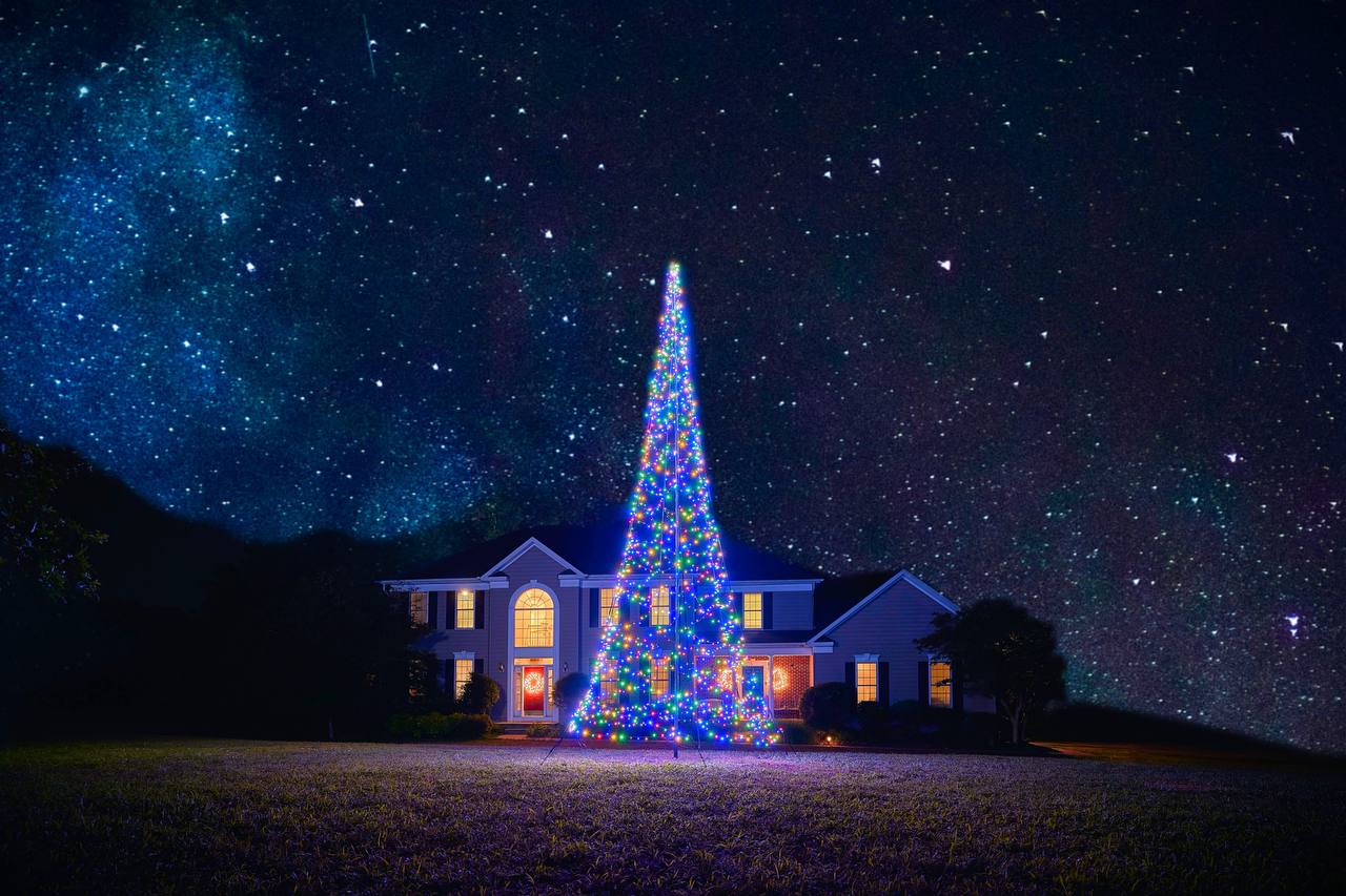 LED Flagpole Christmas Tree 20-25ft - 900-1500 Lights