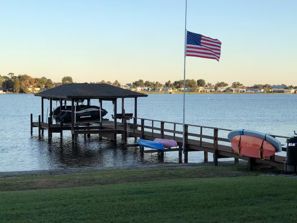 Flagpole Wall Mounts & Bracket Mounts | AFP – Atlantic Flagpole